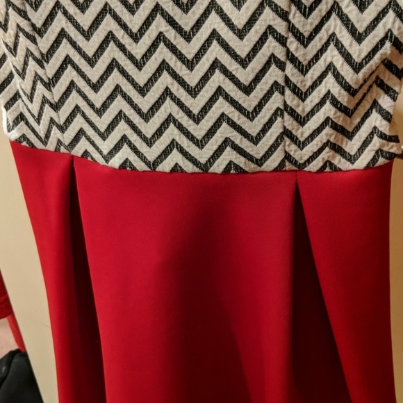 Skater mini dress small to medium size. - Picture 3 of 4